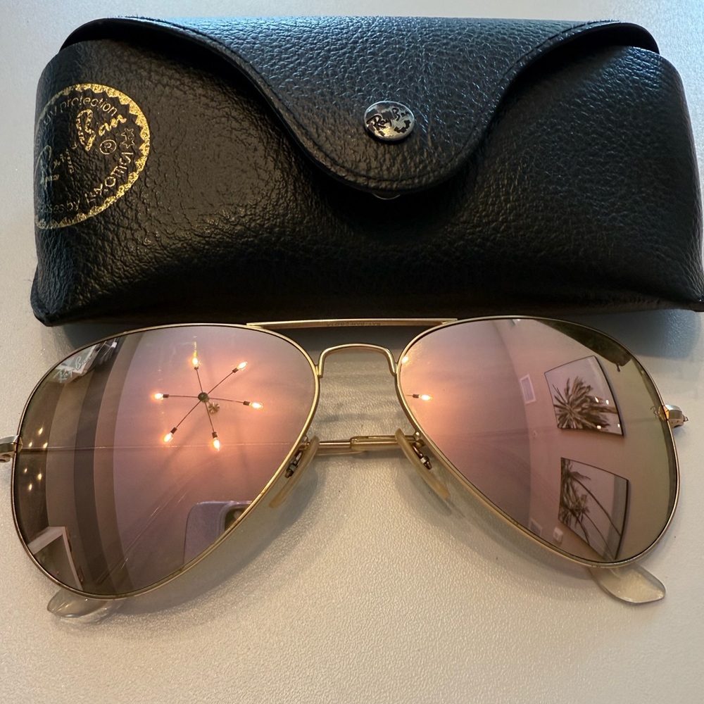 Ray-Ban Gold Aviator Sunglasses with Mirrored Lenses